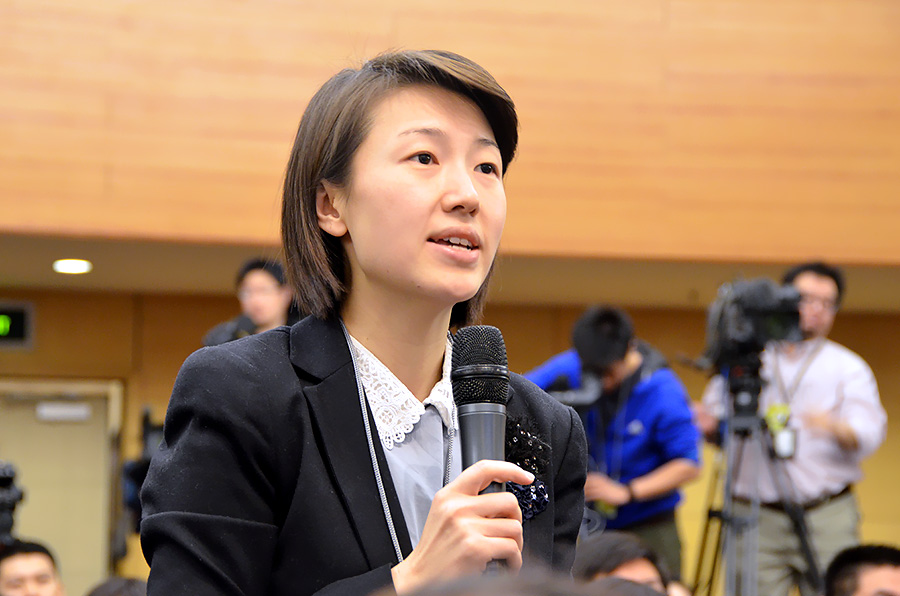 商務(wù)部部長高虎城：中國外資綜合利用優(yōu)勢不變 下一步開放重點(diǎn)在服務(wù)領(lǐng)域