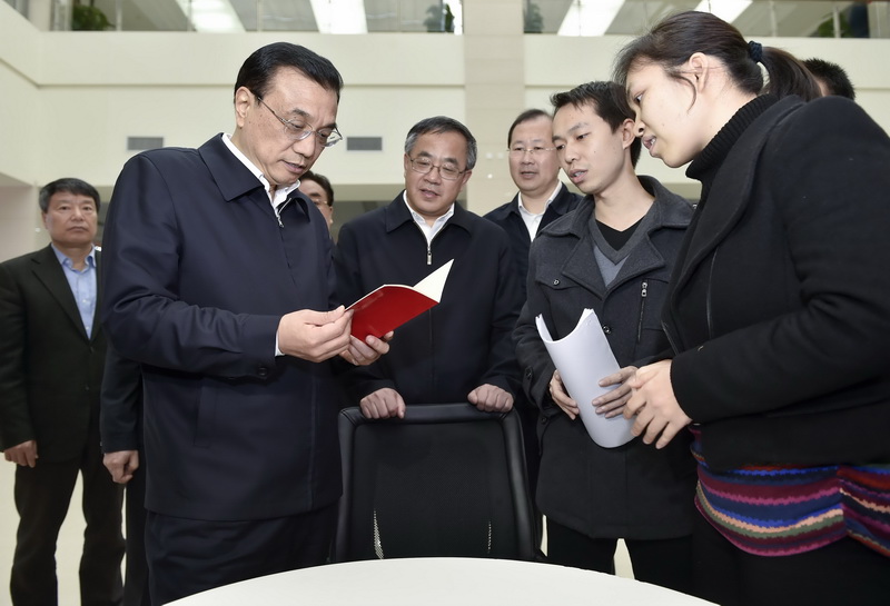 李克強(qiáng)寄望廣東自貿(mào)區(qū)爭(zhēng)創(chuàng)審批“特區(qū)速度”