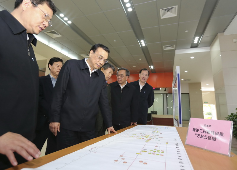 李克強(qiáng)寄望廣東自貿(mào)區(qū)爭(zhēng)創(chuàng)審批“特區(qū)速度”