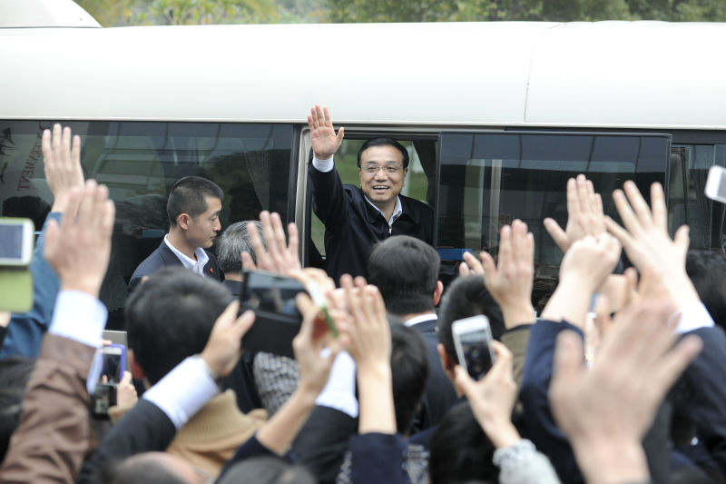 李克強(qiáng)寄望廣東自貿(mào)區(qū)爭(zhēng)創(chuàng)審批“特區(qū)速度”