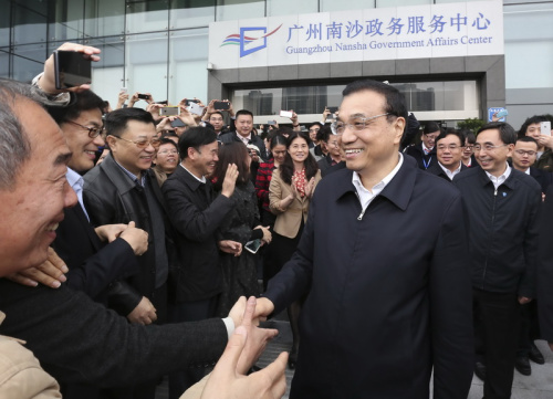 李克強(qiáng)在廣東考察時(shí)強(qiáng)調(diào)堅(jiān)持發(fā)展是硬道理