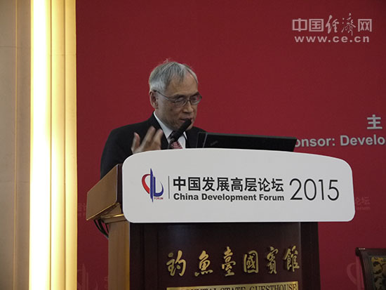 劉遵義談中國資本項(xiàng)目的自由化：使市場(chǎng)決定外匯均衡