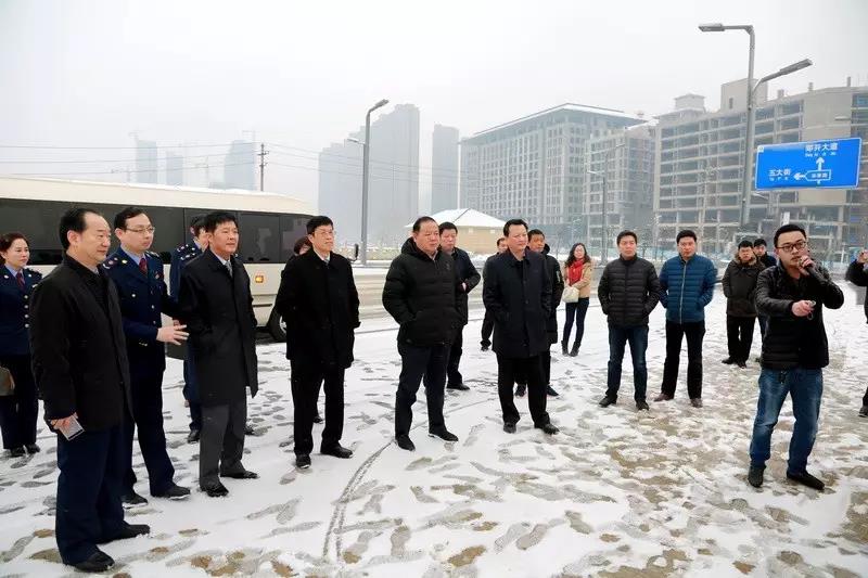 河南省工商局馬林青局長赴河南自貿區(qū)開封片區(qū)調研考察1