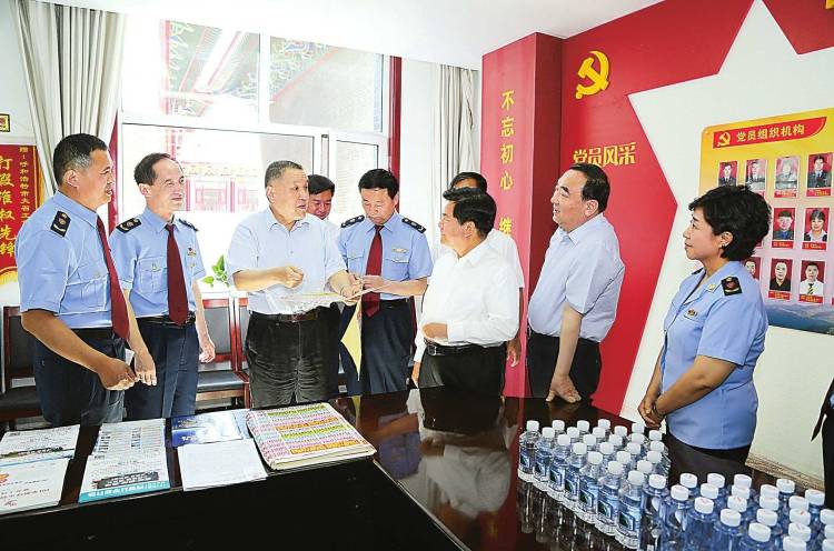 工商總局局長張茅：攻堅克難進一步深化商事制度改革